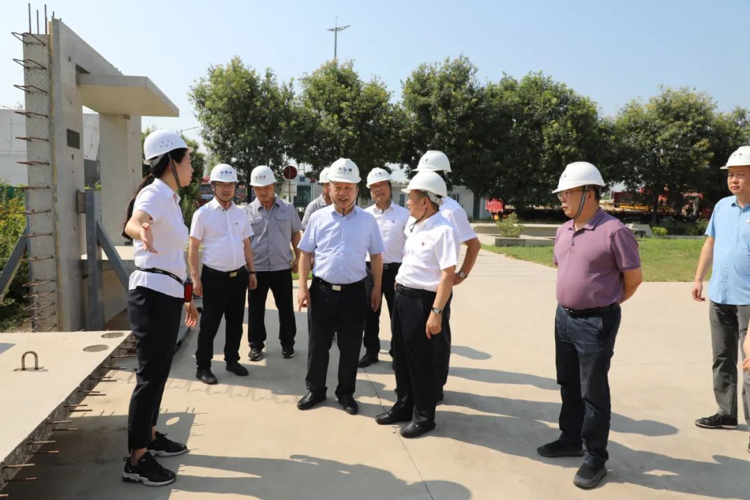 省住建廳赴陜建建筑產(chǎn)業(yè)基地調(diào)研裝配式建筑技術和基地建設情況